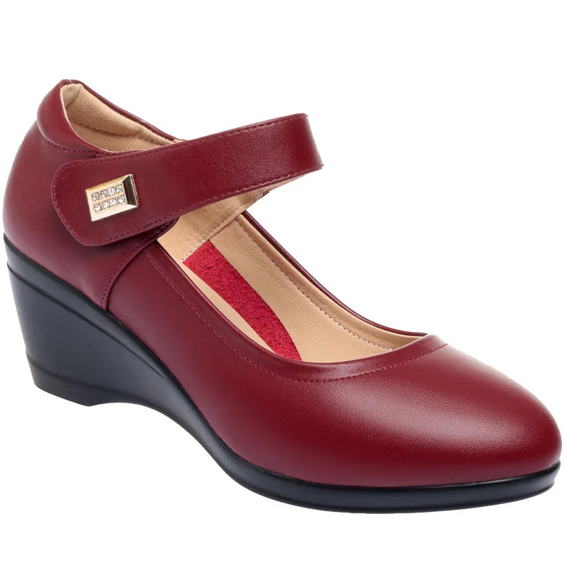 2024 Nieuwe Vrouwen Lente Platform Wig Hoge Hak Mode Ademende Mid-Aged Ondiepe Mond Moeder Schoenen Zachte Huid Comfortabel