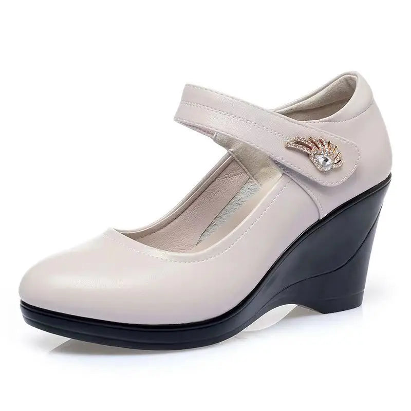 2024 Nieuwe Vrouwen Lente Platform Wig Hoge Hak Mode Ademende Mid-Aged Ondiepe Mond Moeder Schoenen Zachte Huid Comfortabel