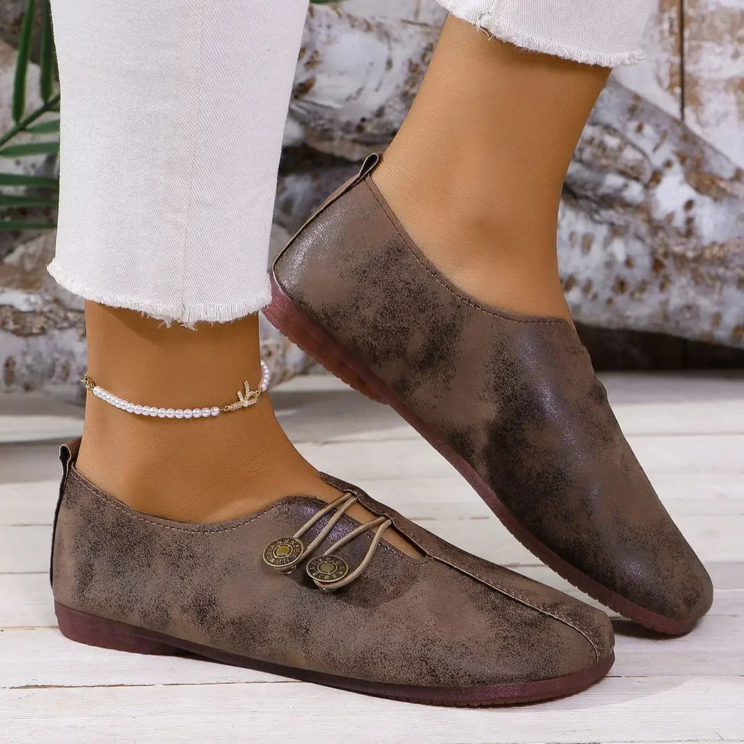 Victoria | Suede Loafer